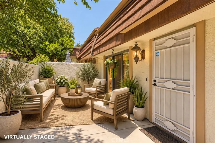 10161 Larwin Avenue 3, Chatsworth, California 91311 — photo 4