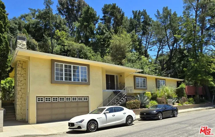 Front of Property on quiet Str