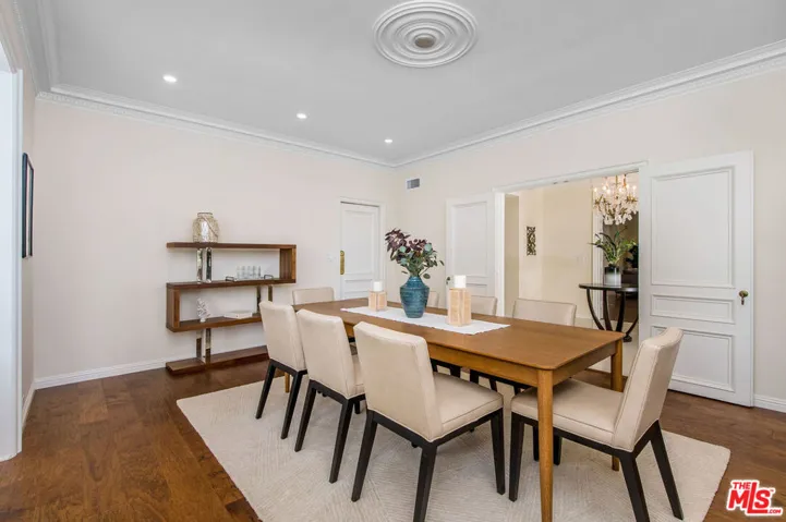 69 Fremont Place, Los Angeles, California 90005 — photo 4