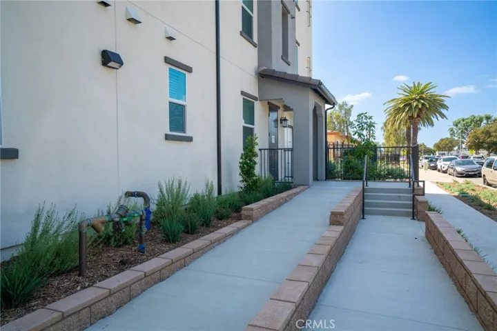 1024 W Romneya Drive, Anaheim, California 92801 — photo 4