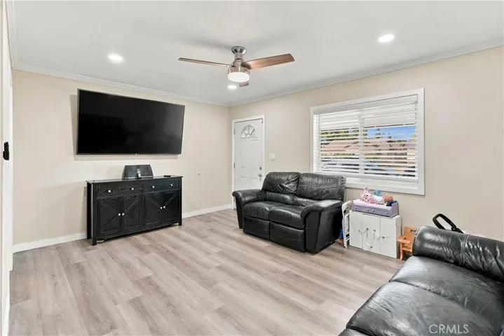 10806 Van Ruiten, Norwalk, California 90650 — photo 5