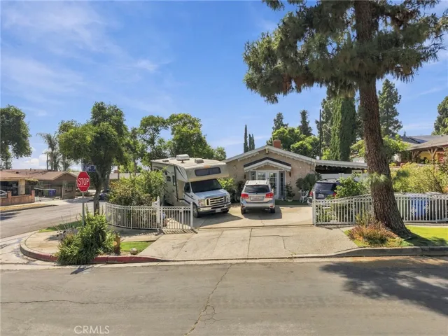 12011 Jouett, Sylmar, California 91342 — photo 5