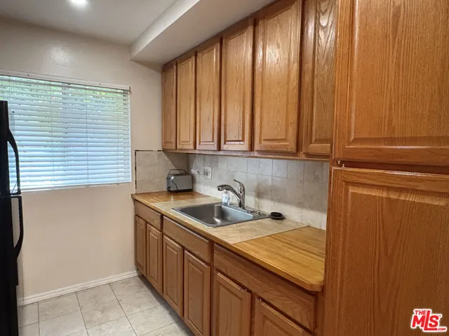 828 Lincoln Boulevard 1, Santa Monica, California 90403 — photo 4