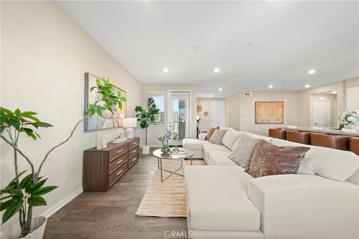 127 Bowery, Irvine, California 92612 — photo 5