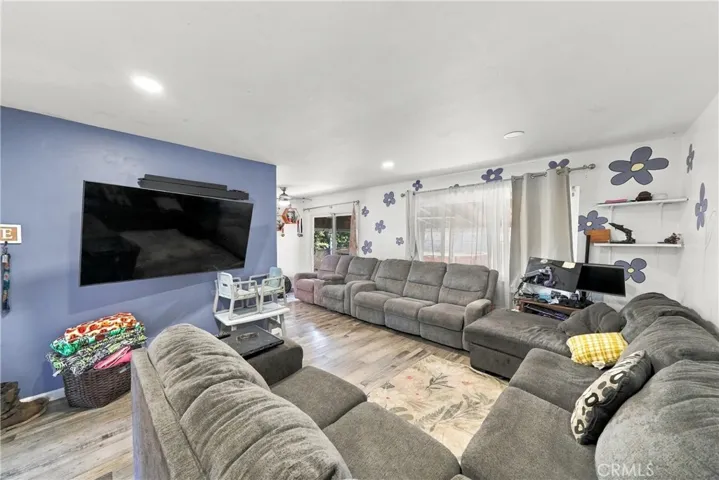 11626 Lakeland, Norwalk, California 90650 — photo 5