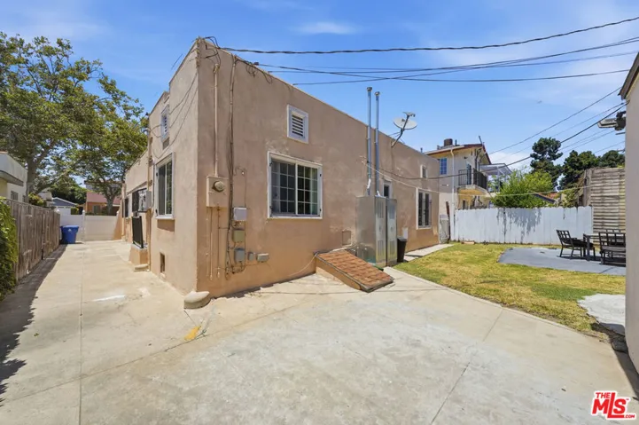 936 S Lucerne Boulevard, Los Angeles, California 90019 — photo 4