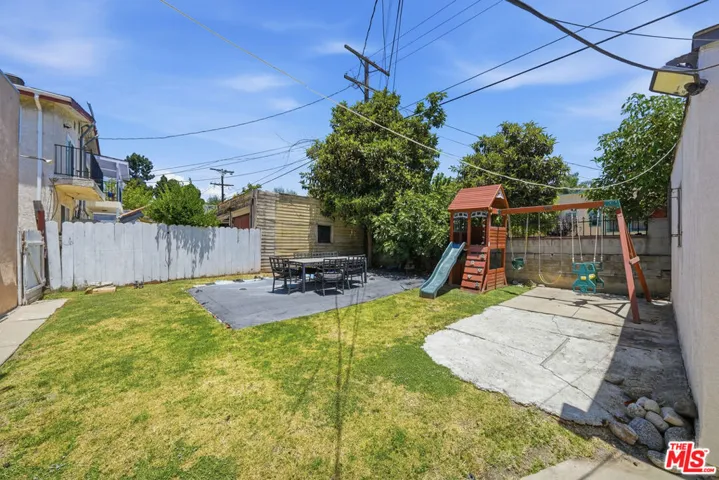 936 S Lucerne Boulevard, Los Angeles, California 90019 — photo 5