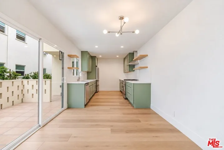 7966 Norton Avenue, West Hollywood, California 90046 — photo 4
