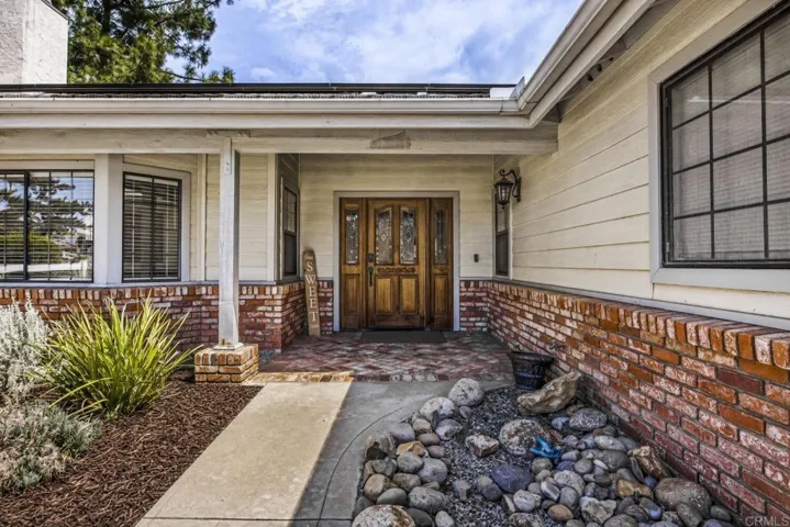 16319 Wikiup Road, Ramona, California 92065 — photo 4