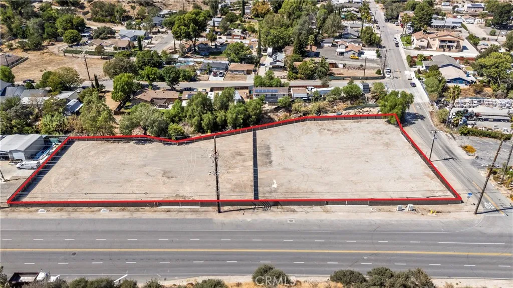 16715 Sierra Hwy