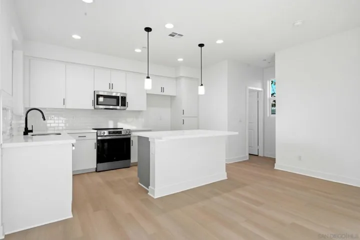 406 Zoey Lane, San Marcos, California 92069 — photo 5
