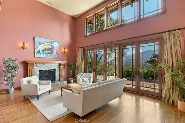 4036 Robin Hill, La Canada Flintridge, California 91011 — photo 4