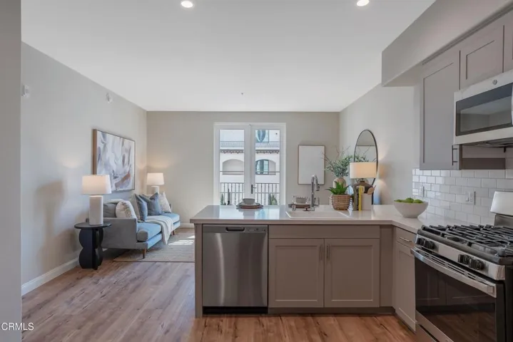 111 N Madison Avenue 315, Pasadena, California 91101 — photo 5