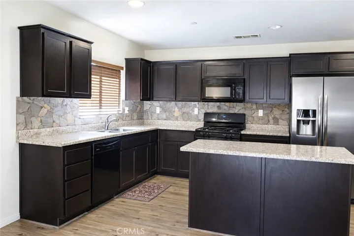 7079 Bella Strada, Fontana, California 92336 — photo 4