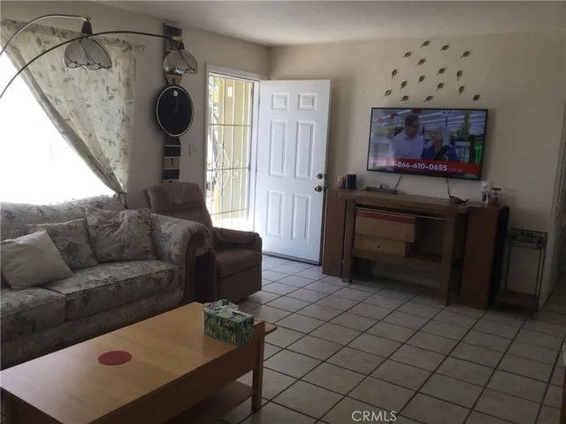 10345 E Palmdale, Littlerock, California 93591 — photo 5