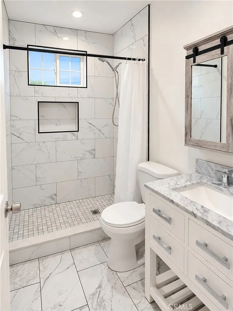 Master Bathroom Master Bathroom