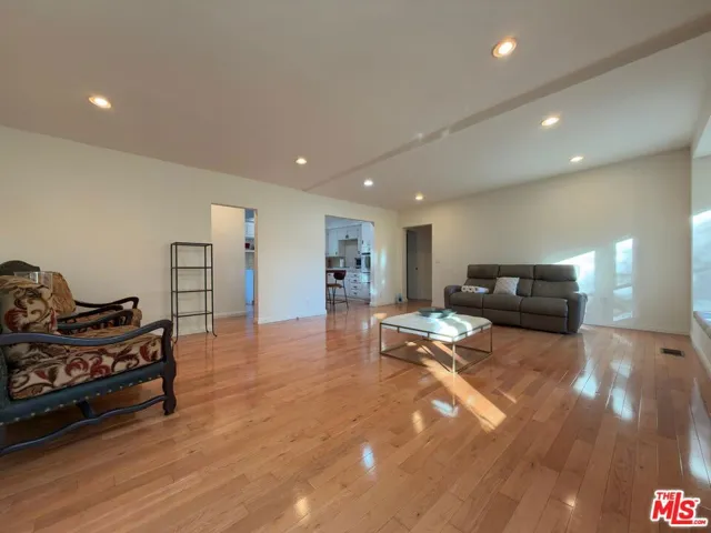 3323 Reta Street, La Crescenta, California 91214 — photo 5
