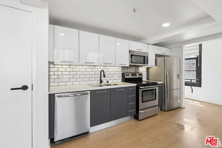 424 S Broadway 405, Los Angeles, California 90013 — photo 4
