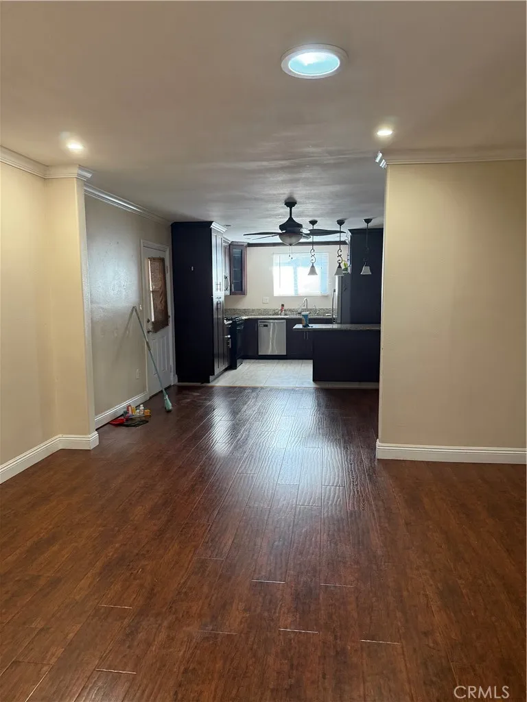 kitchen and livingroom