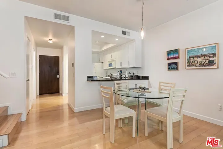 1830 Colby Avenue 9, Los Angeles, California 90025 — photo 4
