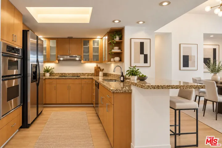 13700 Marina Pointe Drive 1411, Marina Del Rey, California 90292 — photo 5