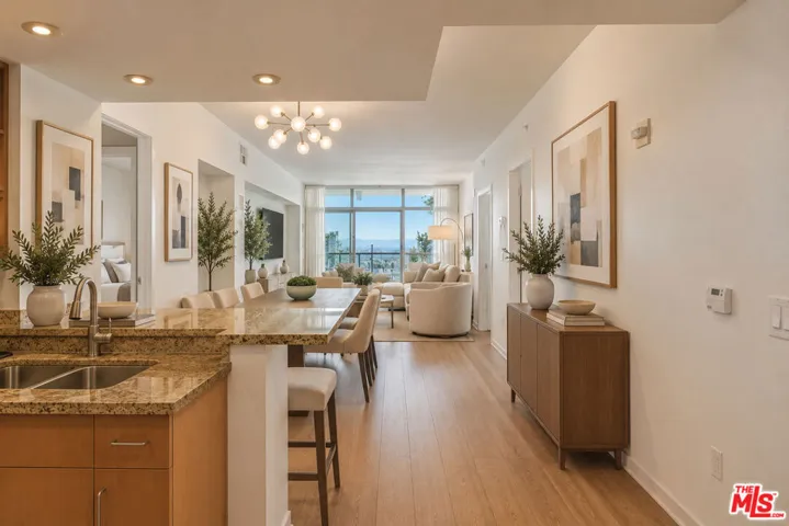 13700 Marina Pointe Drive 1411, Marina Del Rey, California 90292 — photo 4