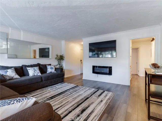 100 Hermosa, Long Beach, California 90802 — photo 4