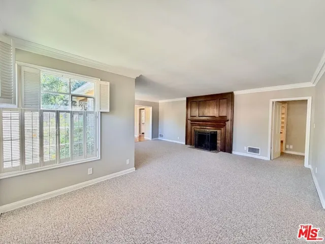 951 Masselin Avenue, Los Angeles, California 90036 — photo 5