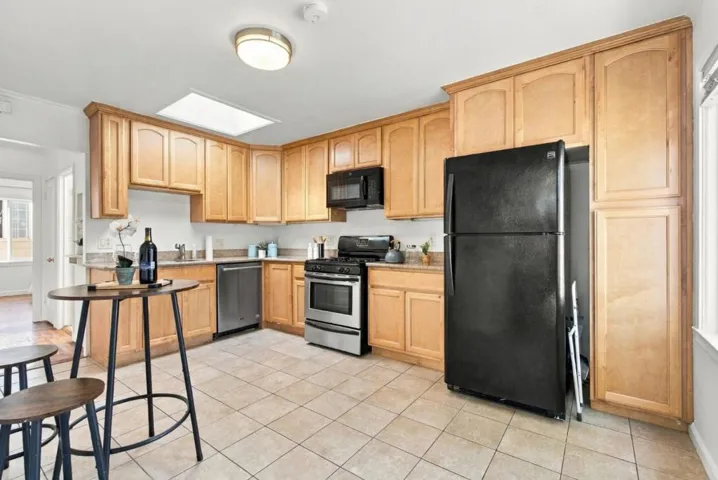 400 Munich Street, San Francisco, California 94112 — photo 5