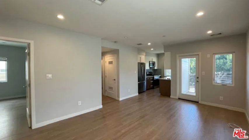 4937 W 20th Street, Los Angeles, California 90016 — photo 4