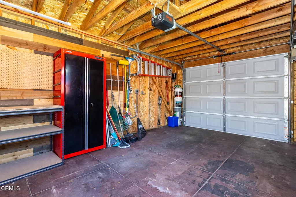 Detached garage with alley drive in