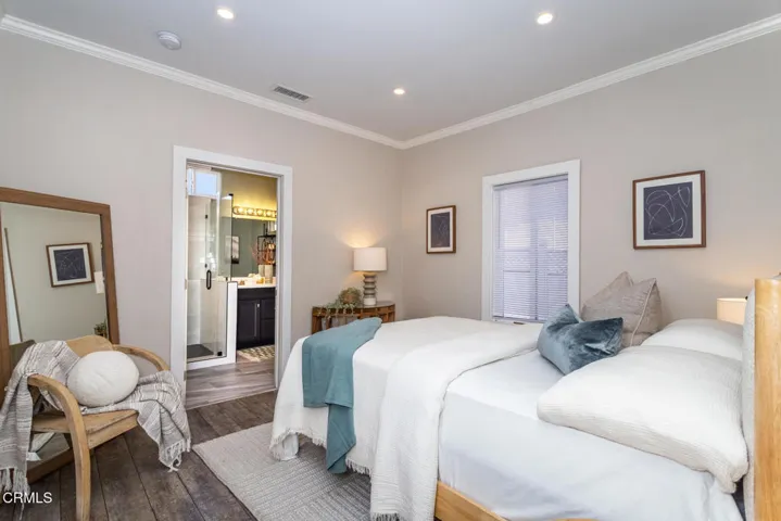 Primary suite