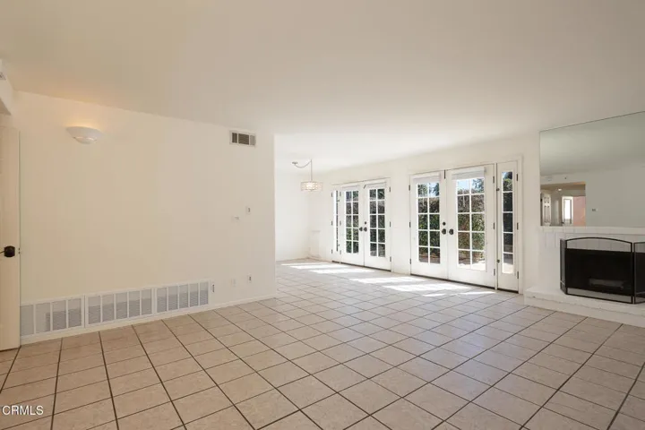1085 Mchugh Court, Ventura, California 93003 — photo 5