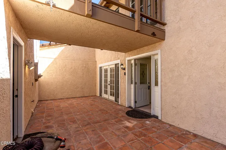 1085 Mchugh Court, Ventura, California 93003 — photo 4