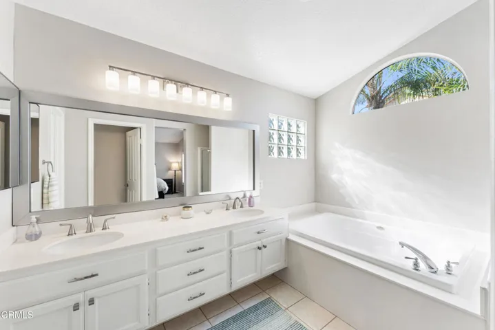 7805 Redondo St MLS-28