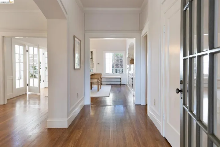 5529 Snake Rd, Oakland, California 94611 — photo 5