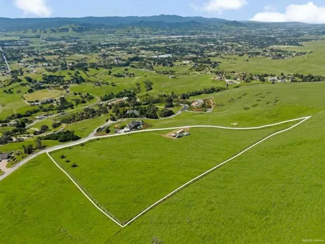 2550 Butch Drive, Gilroy, California 95020 — photo 4