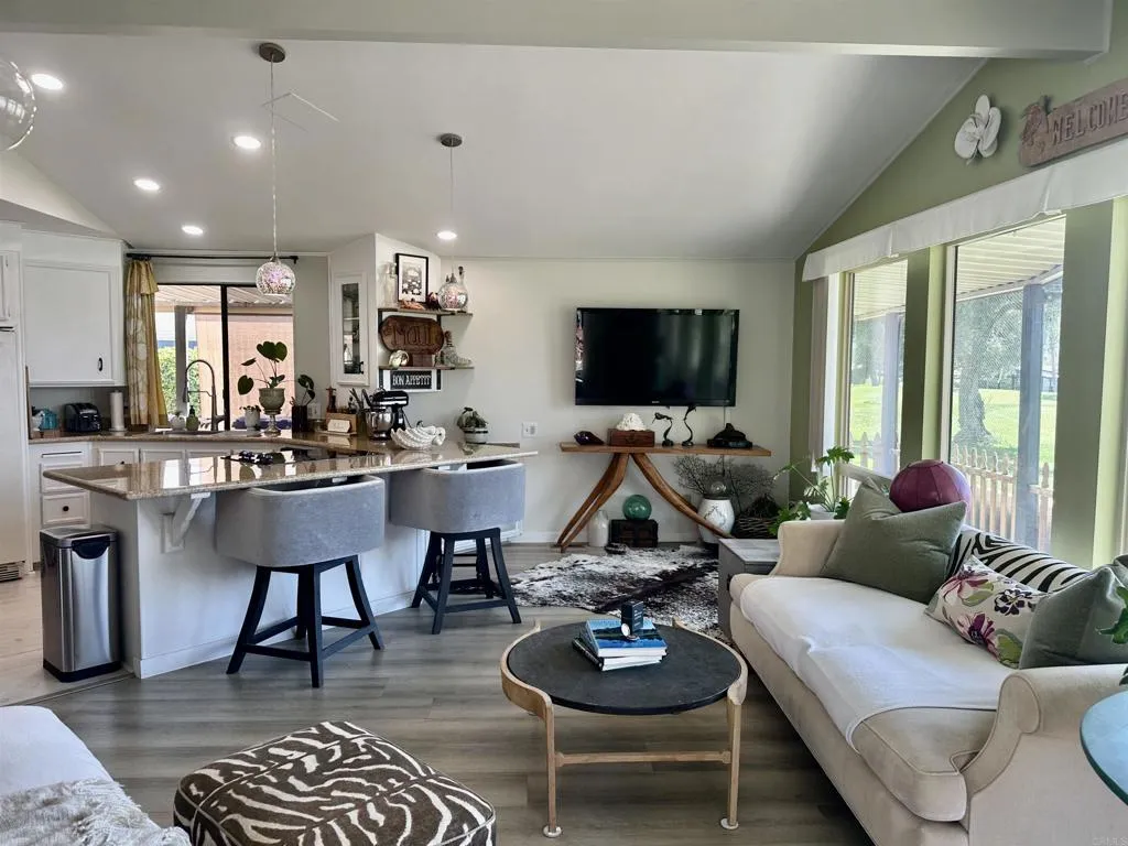 Kitchen- Family Room Kitchen- Family Room