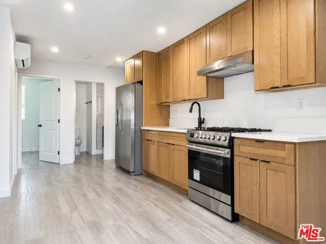 1420 W 22nd Street, Los Angeles, California 90007 — photo 5