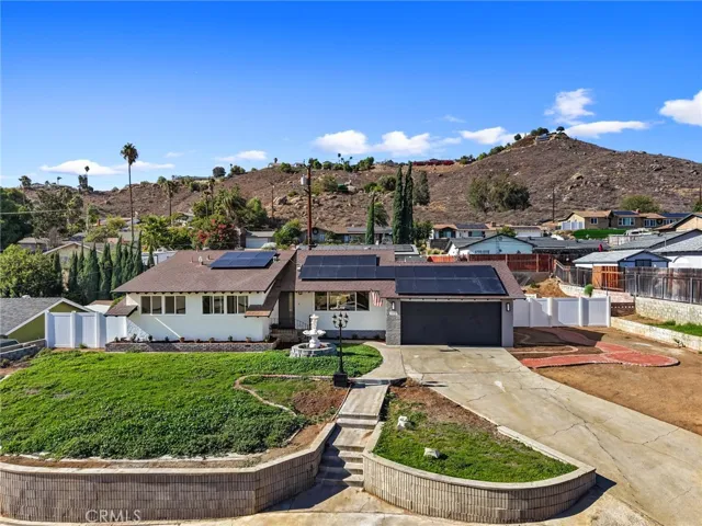 7371 Font, Riverside, California 92509 — photo 5