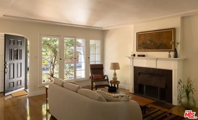 3666 Roderick Road, Los Angeles, California 90065 — photo 4