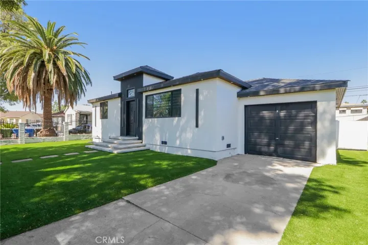 14235 Burton, Panorama City, California 91402 — photo 4