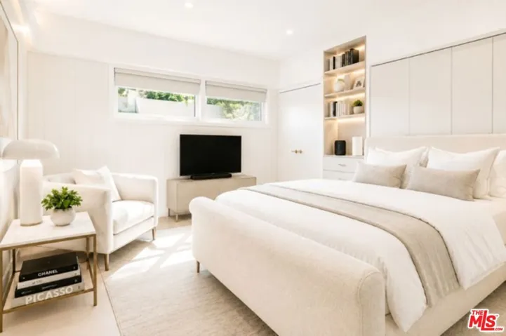 1423 Roscomare Road, Los Angeles, California 90077 — photo 5