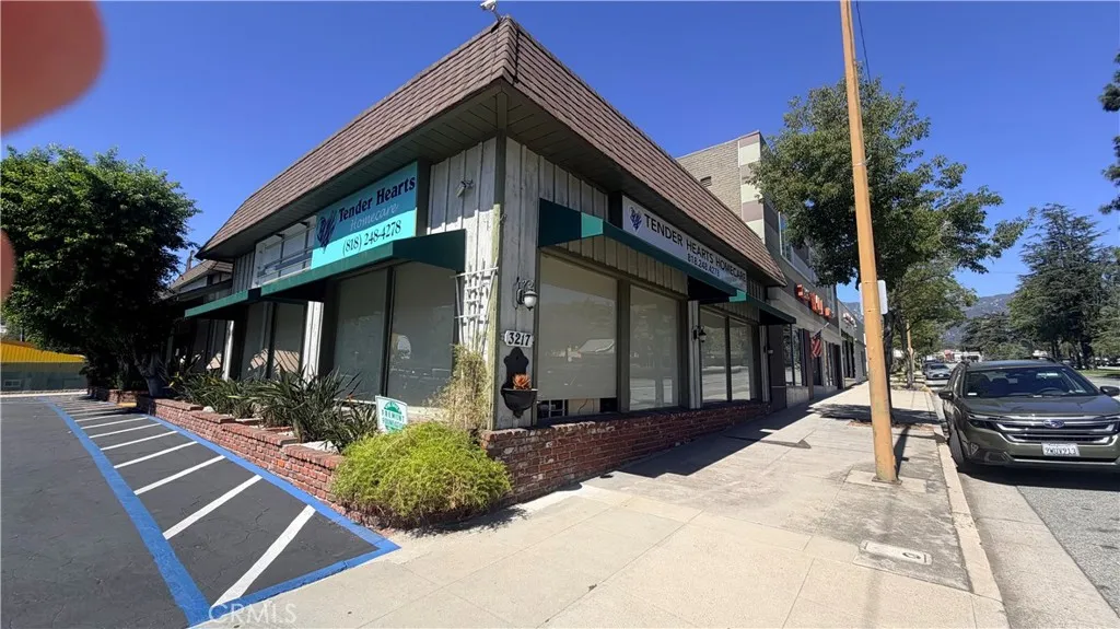 3217 N Verdugo #1