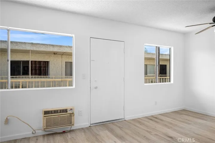 521 E Lomita Avenue 207, Glendale, California 91205 — photo 4