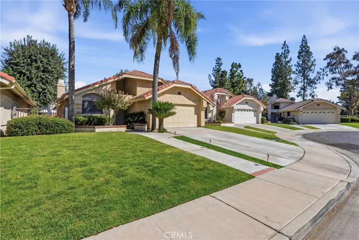 8012 Chaucer Street, Bakersfield, California 93311 — photo 4