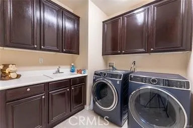 LAUNDRY LAUNDRY