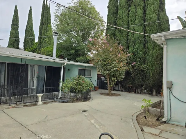 7245 Luxor, Downey, California 90241 — photo 4