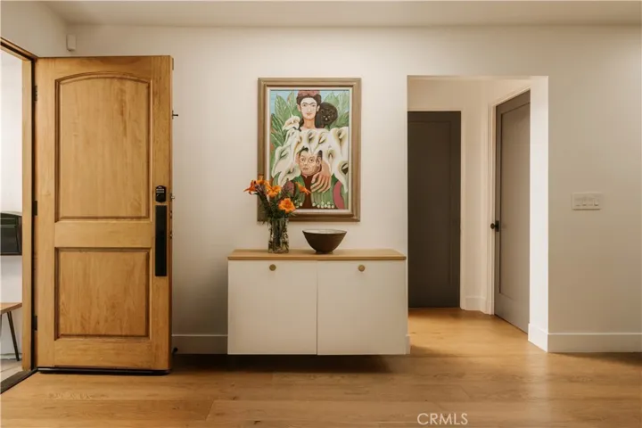 1111 S Plymouth Boulevard, Los Angeles, California 90019 — photo 5