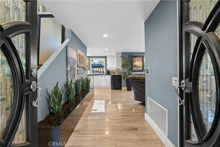 1124 Dennis Drive, Costa Mesa, California 92626 — photo 4